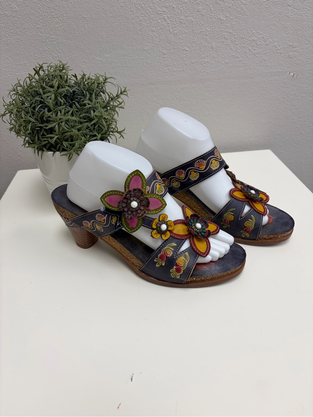 Spring Step L’ARTISTE Leather Wedge Sandals - Picture 3 of 9